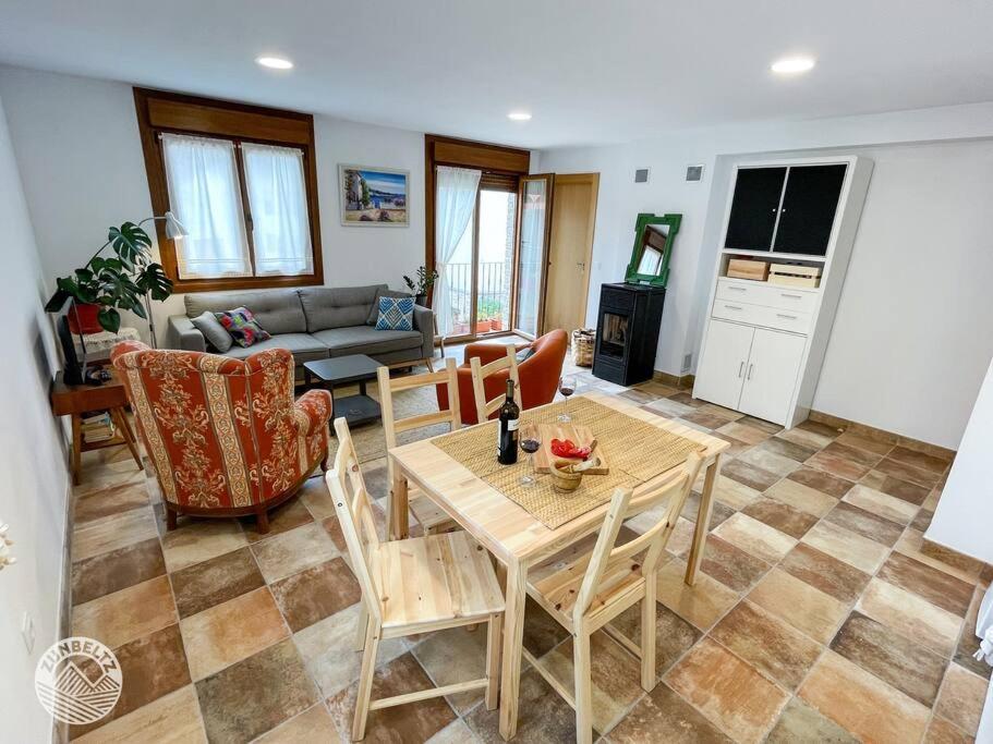 Casa Zunbeltz De 3 Habitaciones En Plena Montana Lezáun エクステリア 写真