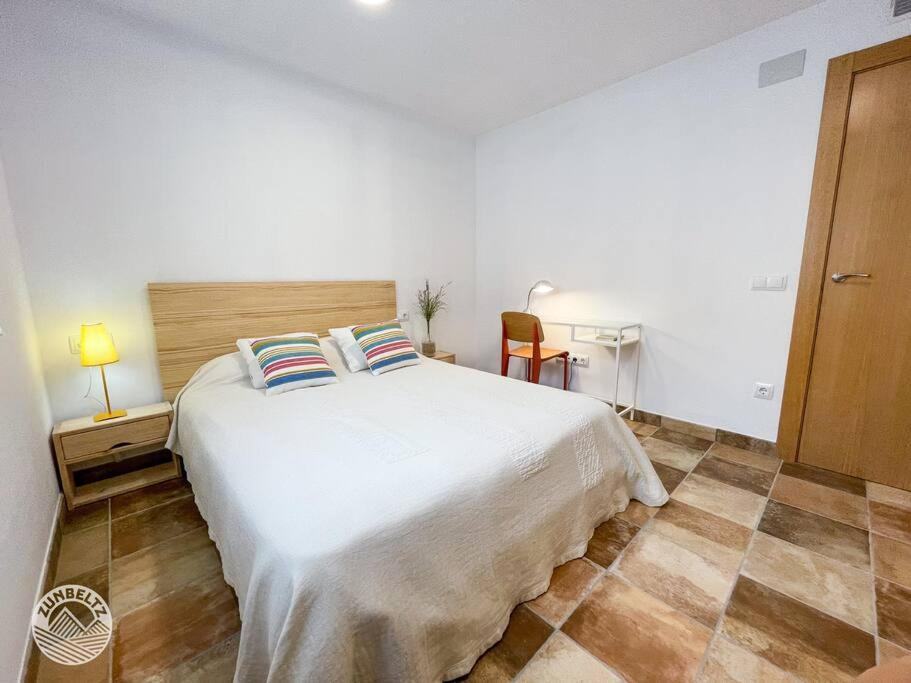 Casa Zunbeltz De 3 Habitaciones En Plena Montana Lezáun エクステリア 写真