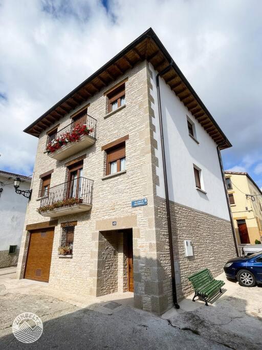 Casa Zunbeltz De 3 Habitaciones En Plena Montana Lezáun エクステリア 写真