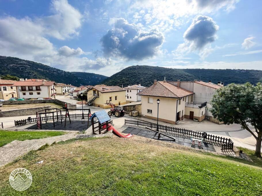 Casa Zunbeltz De 3 Habitaciones En Plena Montana Lezáun エクステリア 写真